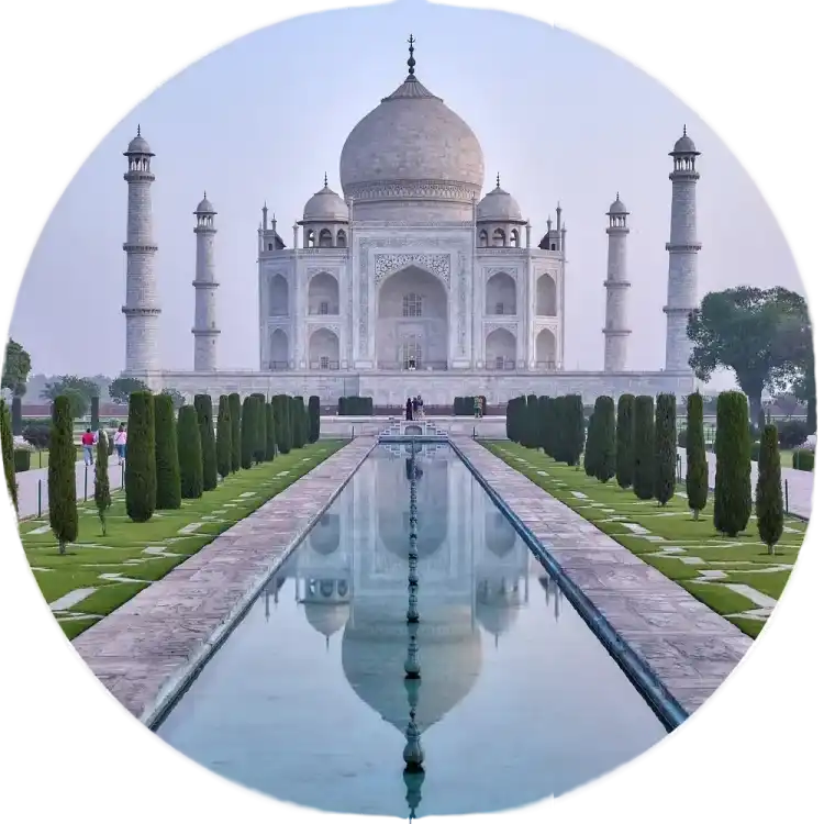 front view of Taj Mahal situated in Agra