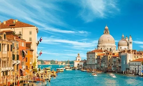 Best holiday packages to italy